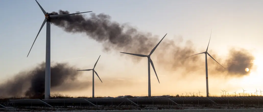 Feuer, Windrad, Energie; Windenergieanlagen