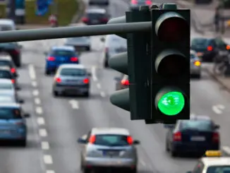 Ampel; Verkehr; Straße